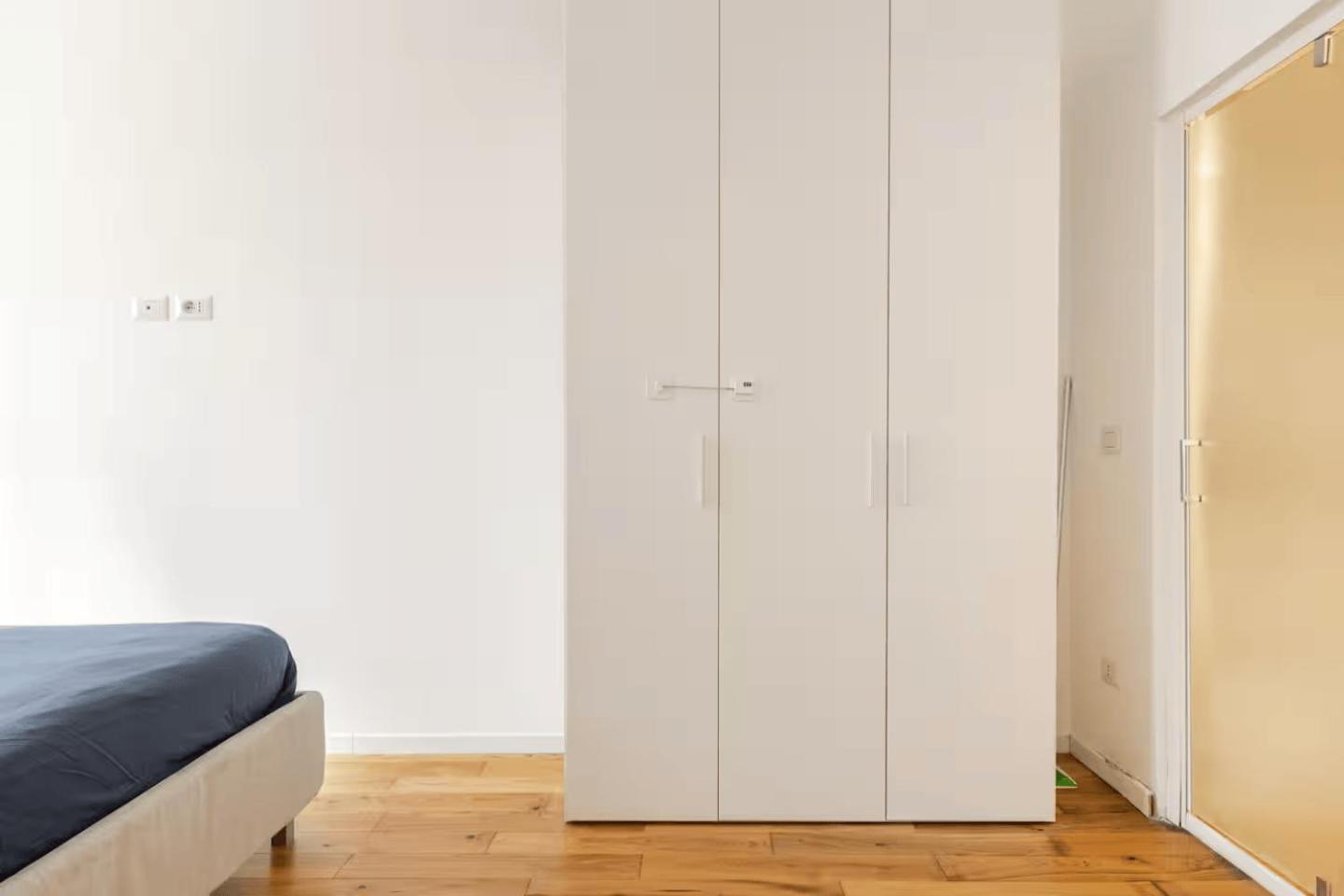 Crystal Mi With Xxl Shower * Milan